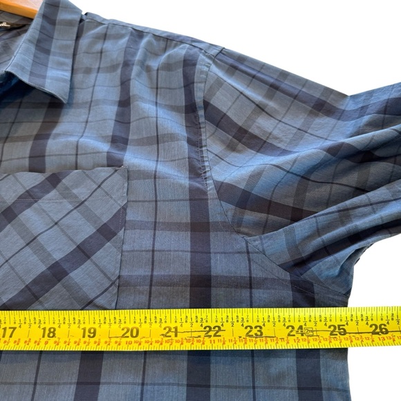 Travis Mathew Men’s XXL/2XL Blue Plaid Short Sleeve Button Up Lightweight Shirt - Picture 8 of 11